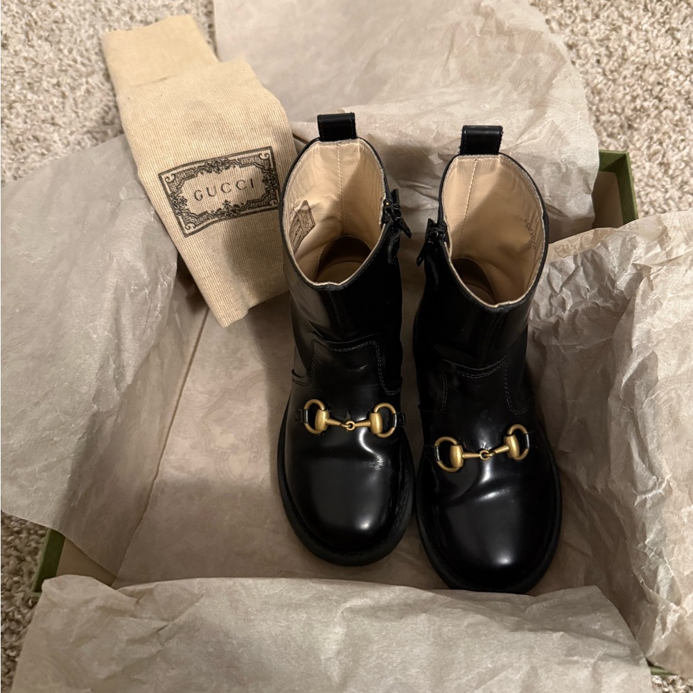 Gucci Girls Black Genuine Leather Boots with Horsebit Buckle EU25. Used